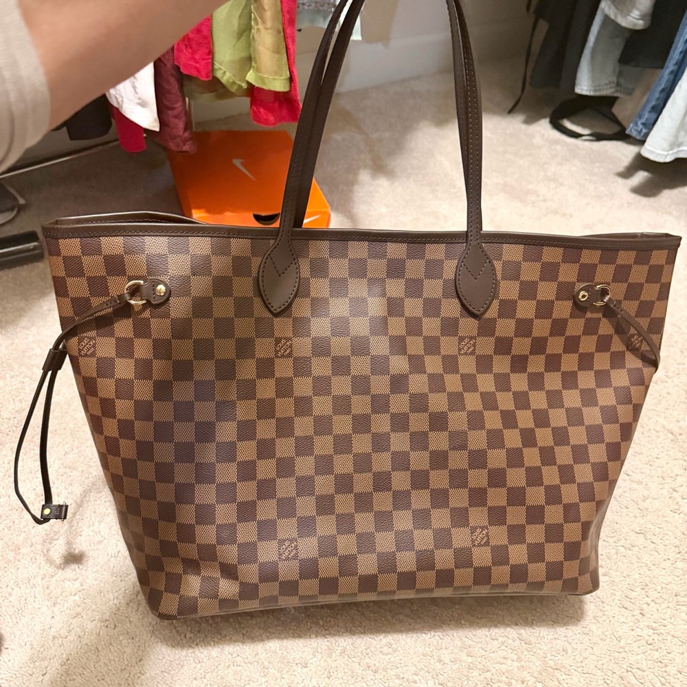 Louis Vuitton Neverfull GM in Brown Checkered Pattern - Picture 3 of 10
